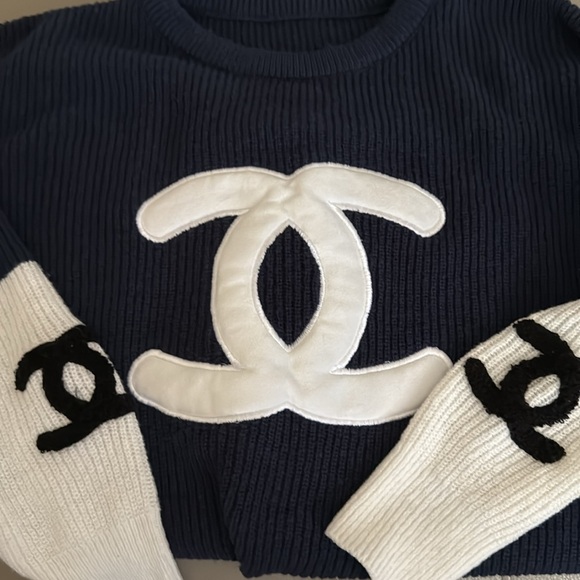 Chanel Navy Blue Oversized Knit Logo Sweater CC Double C Patch Fits M - XL - Picture 6 of 7